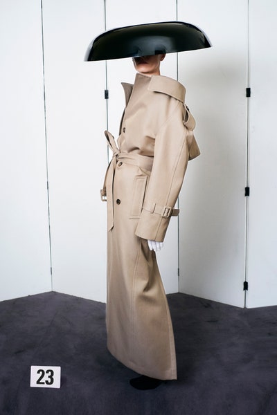 Demna Gvasalia, Balenciaga, Paris Fashion week, Couture fashion, AW2021,  